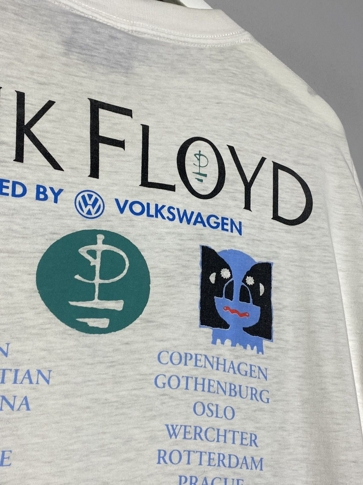 Pink Floyd Vintage Pink Floyd 1994 Tour The Division Bell Shirt Brockum Size US XL / EU 56 / 4 - 17 Thumbnail