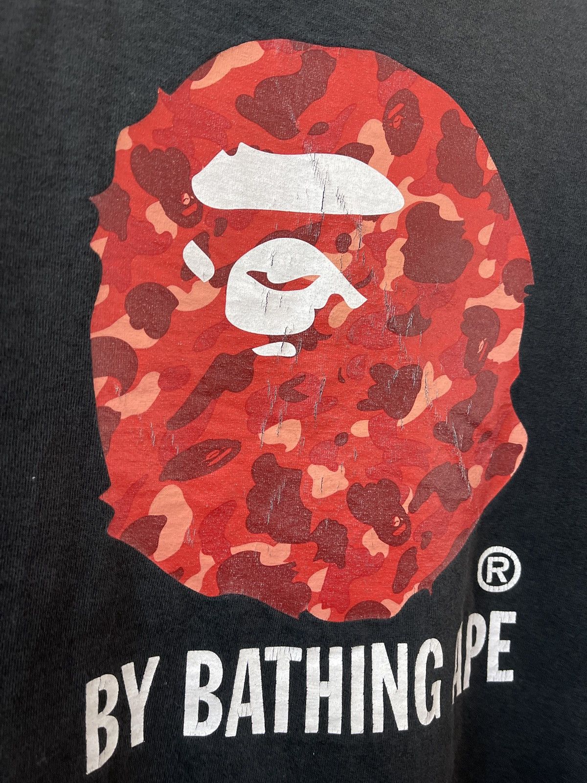 Bape 🇯🇵VINTAGE SINGLE STITCH BAPE RED CAMO TEE VERY RARE Size US L / EU 52-54 / 3 - 11 Thumbnail