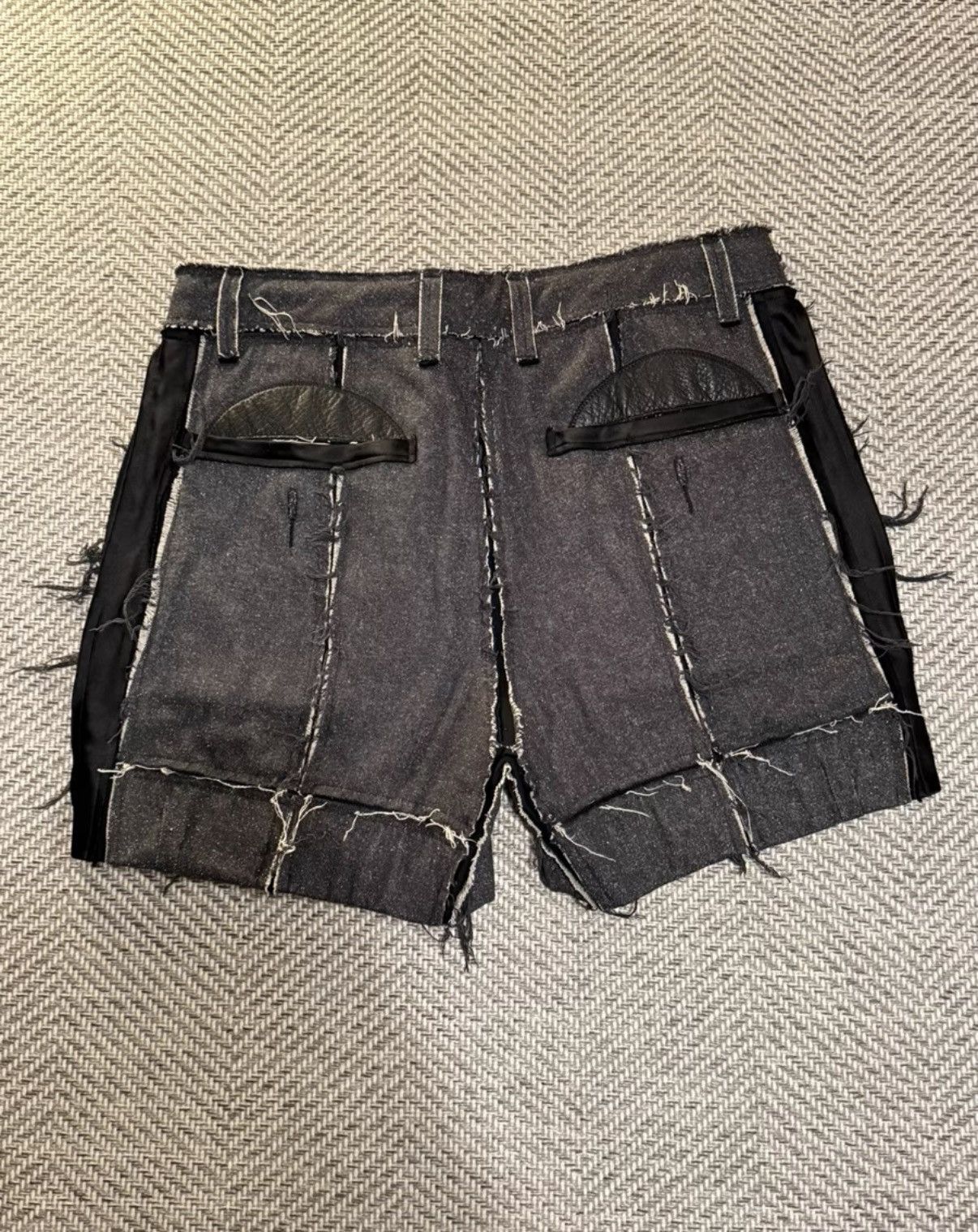 Takahiromiyashita The Soloist. TAKAHIROMIYASHITA The SoloIst Shorts K24 Size US 32 / EU 48 - 7 Thumbnail
