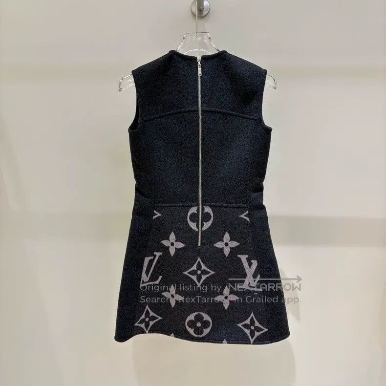 Louis Vuitton Louis Vuitton Letter print sleeveless dress Size XXS / US 00 / IT 34 - 2 Thumbnail