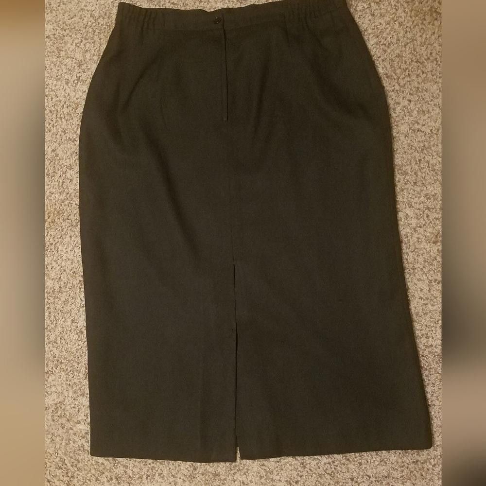 Designer Stella Louise for KB Black Skirt Size 18 Size 40" / US 18 - 2 Thumbnail