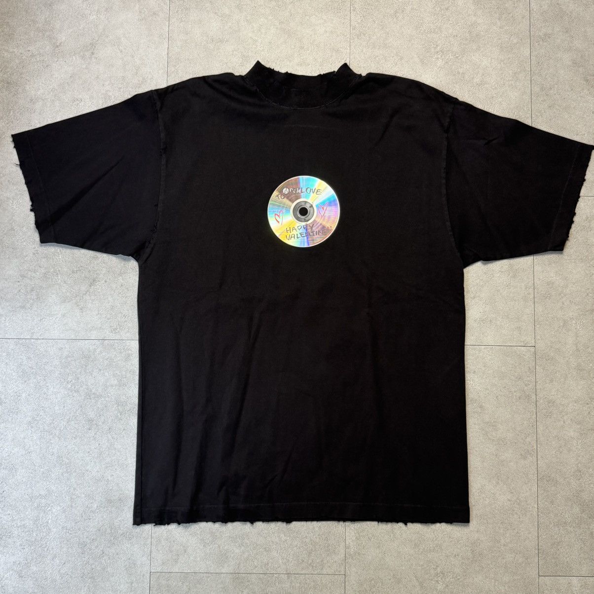 Balenciaga Balenciaga Valentine disk tee capsule *rare* Size US L / EU 52-54 / 3 - 1 Thumbnail