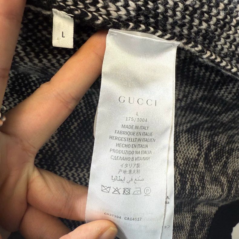 Gucci Gucci Black and white checkerboard letter zipper knitted ja Size US L / EU 52-54 / 3 - 5 Thumbnail