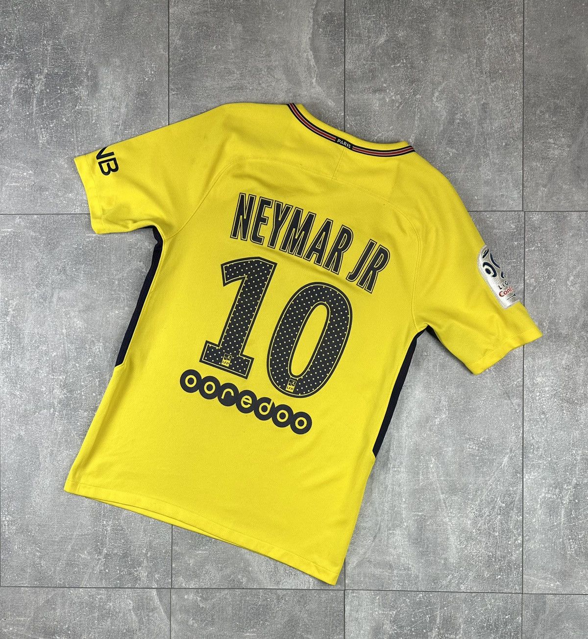 Nike Nike PSG Paris Away 2017/18 Soccer #10Neymar JR Jersey Size US S / EU 44-46 / 1 - 2 Thumbnail