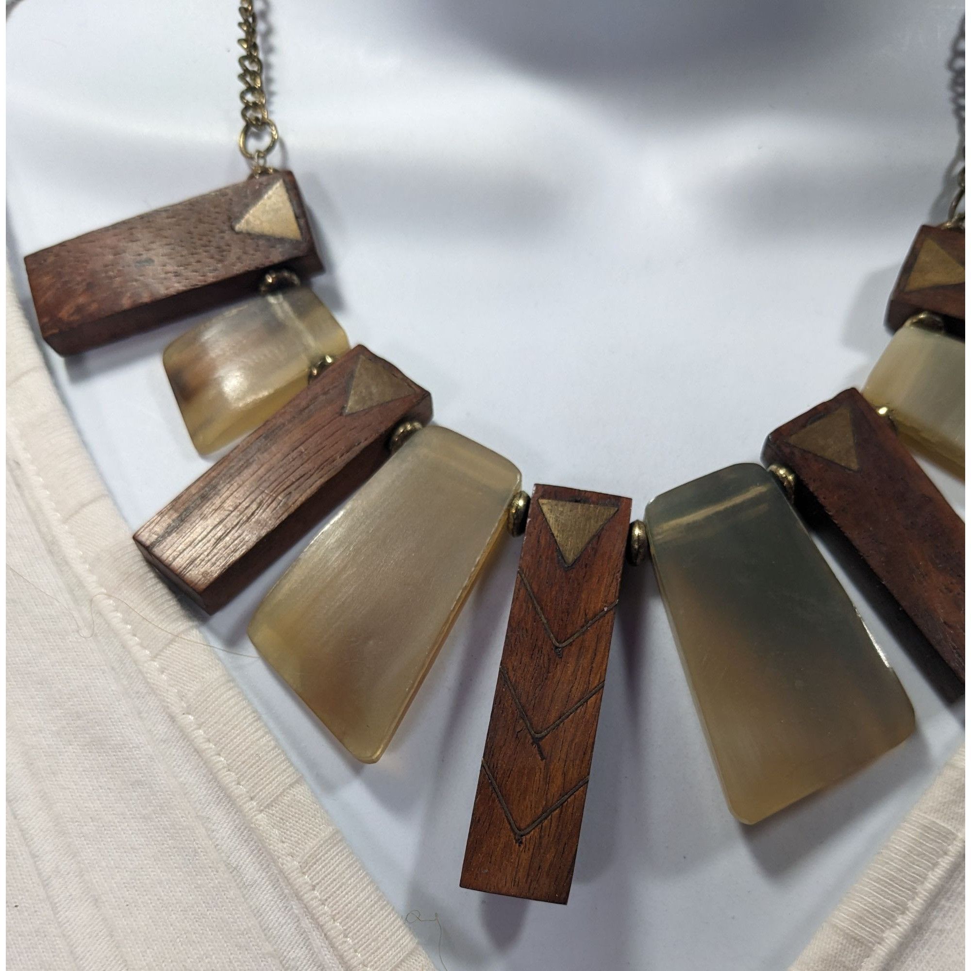 Other Vintage Ali Khan New York Wood And Lucite Bib Necklace Size ONE SIZE - 4 Thumbnail