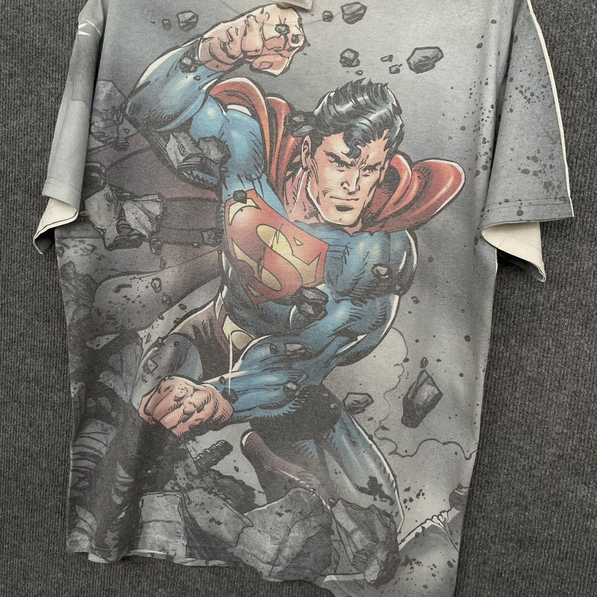 DC Comics × Vintage Vintage 2000s Superman Overprint T Shirt Size US L / EU 52-54 / 3 - 2 Thumbnail
