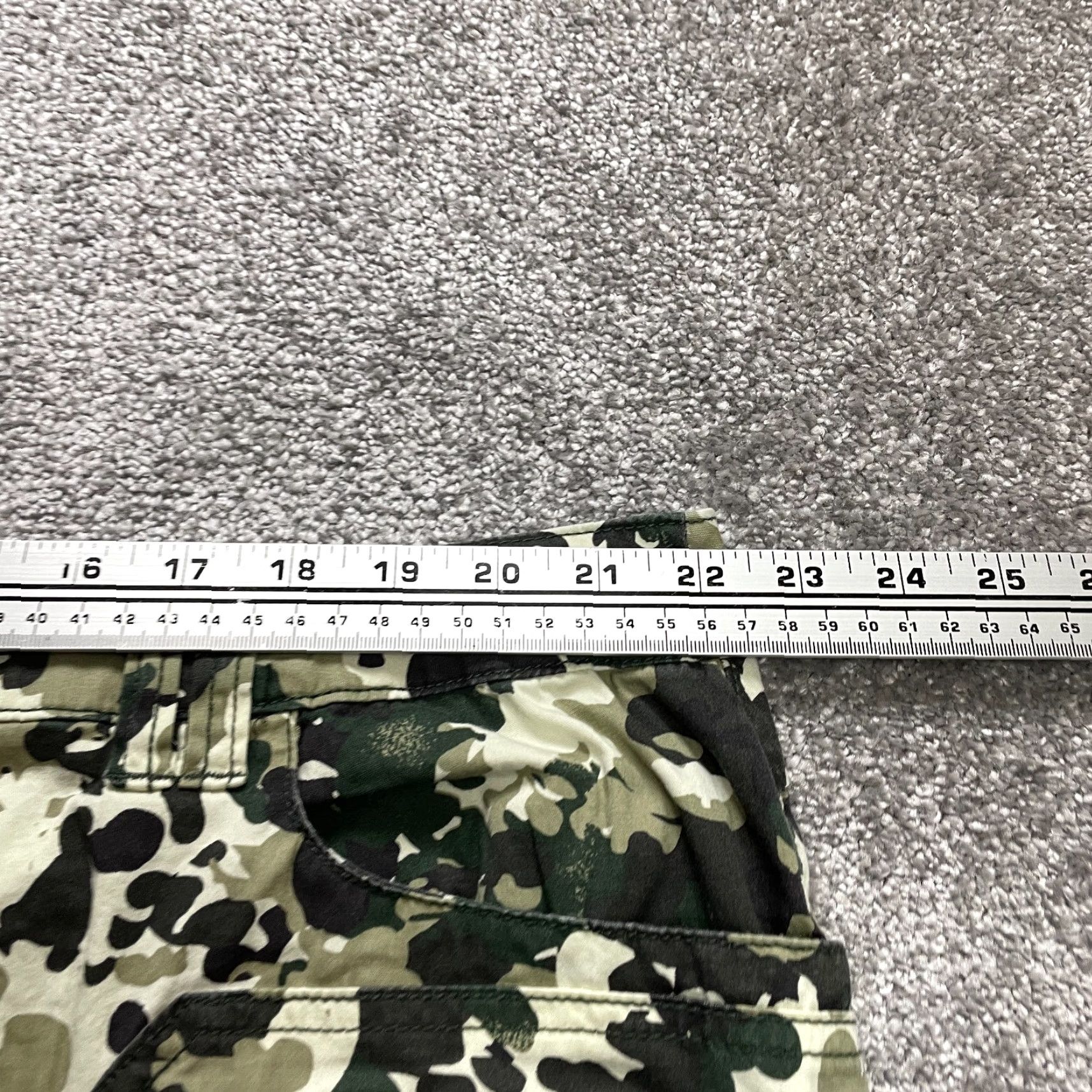 Vintage VINTAGE? No. (Not Vintage) Actually: Cato Chino Shorts Womens Plus 24W Green Camo Cotton Zip Pockets Casual 11" Insm Size 30" / US 8 / IT 44 - 6 Thumbnail