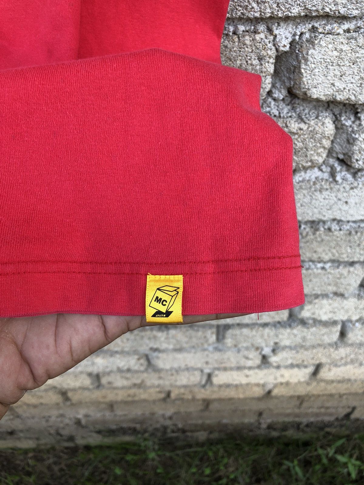 Vintage Vintage Sunfaded 90s MCBOX HI-FI DIGITAL BRAIN SYSTEM Tshirt Size US L / EU 52-54 / 3 - 7 Thumbnail