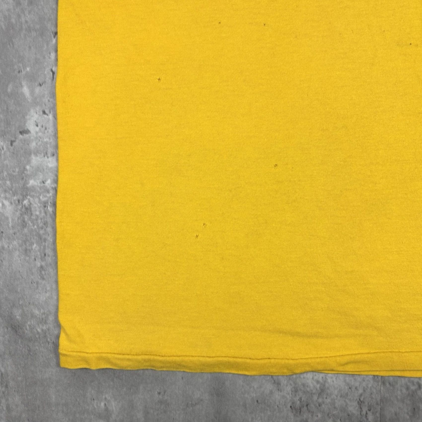 Russell Athletic VINTAGE Russell Athletic Gym T Shirt Yellow 80s Adult L Short Sleeve Crew Neck Cotton Solid Mens Size US L / EU 52-54 / 3 - 8 Thumbnail