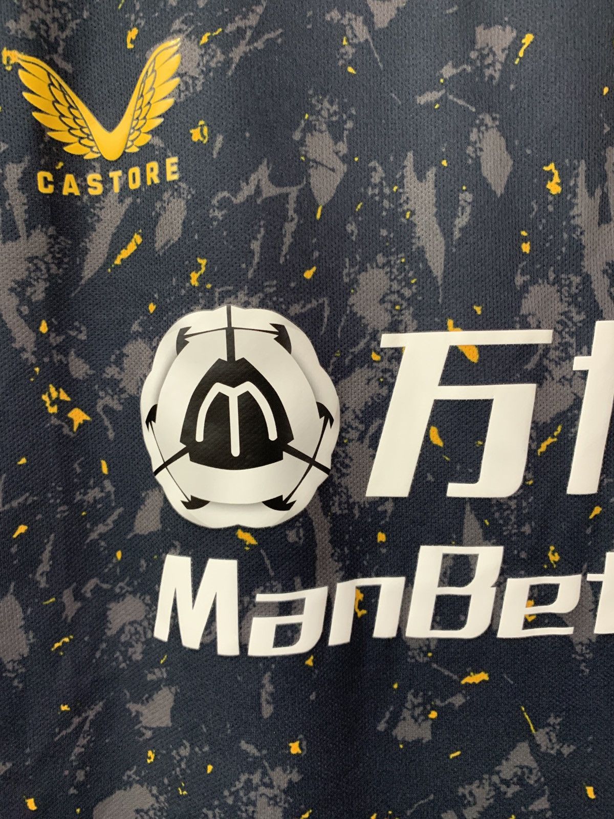 Other Wolverhampton 2021 Away Football Shirt Castore Soccer Jersey Size US M / EU 48-50 / 2 - 5 Thumbnail