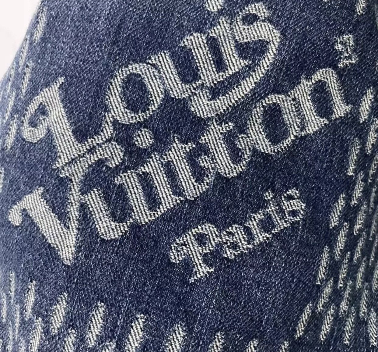 Louis Vuitton Louis Vuitton co branded Nigo denim jacket 2412-Nextarrow Size US L / EU 52-54 / 3 - 5 Thumbnail