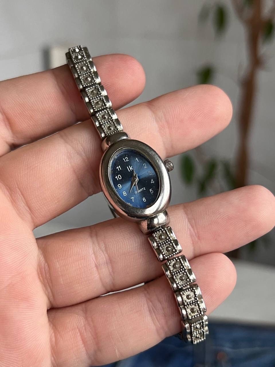 Japanese Brand × Vintage Vintage 🌊 Blue Dial Japanese style futuristic Watch Size ONE SIZE - 3 Thumbnail