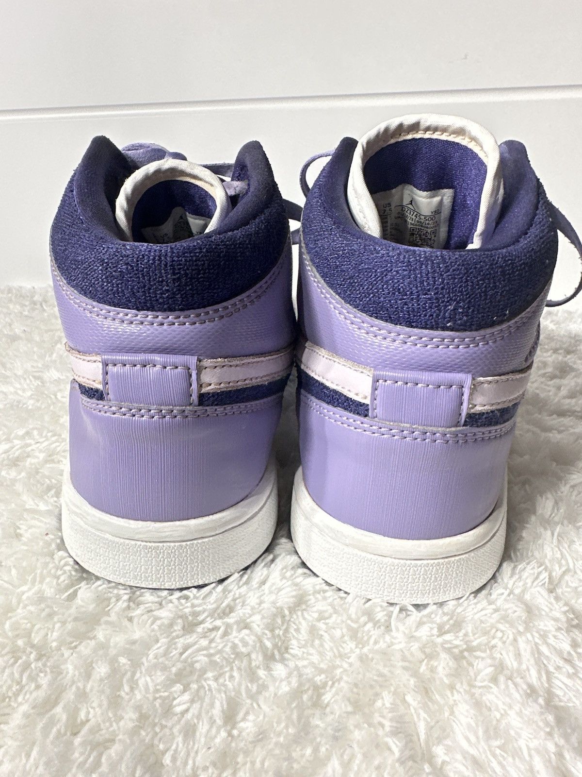 Jordan Brand Jordan 1 Mid SE Chenille Sky J Light Purple (Women's) Size US 7.5 / IT 37.5 - 4 Thumbnail