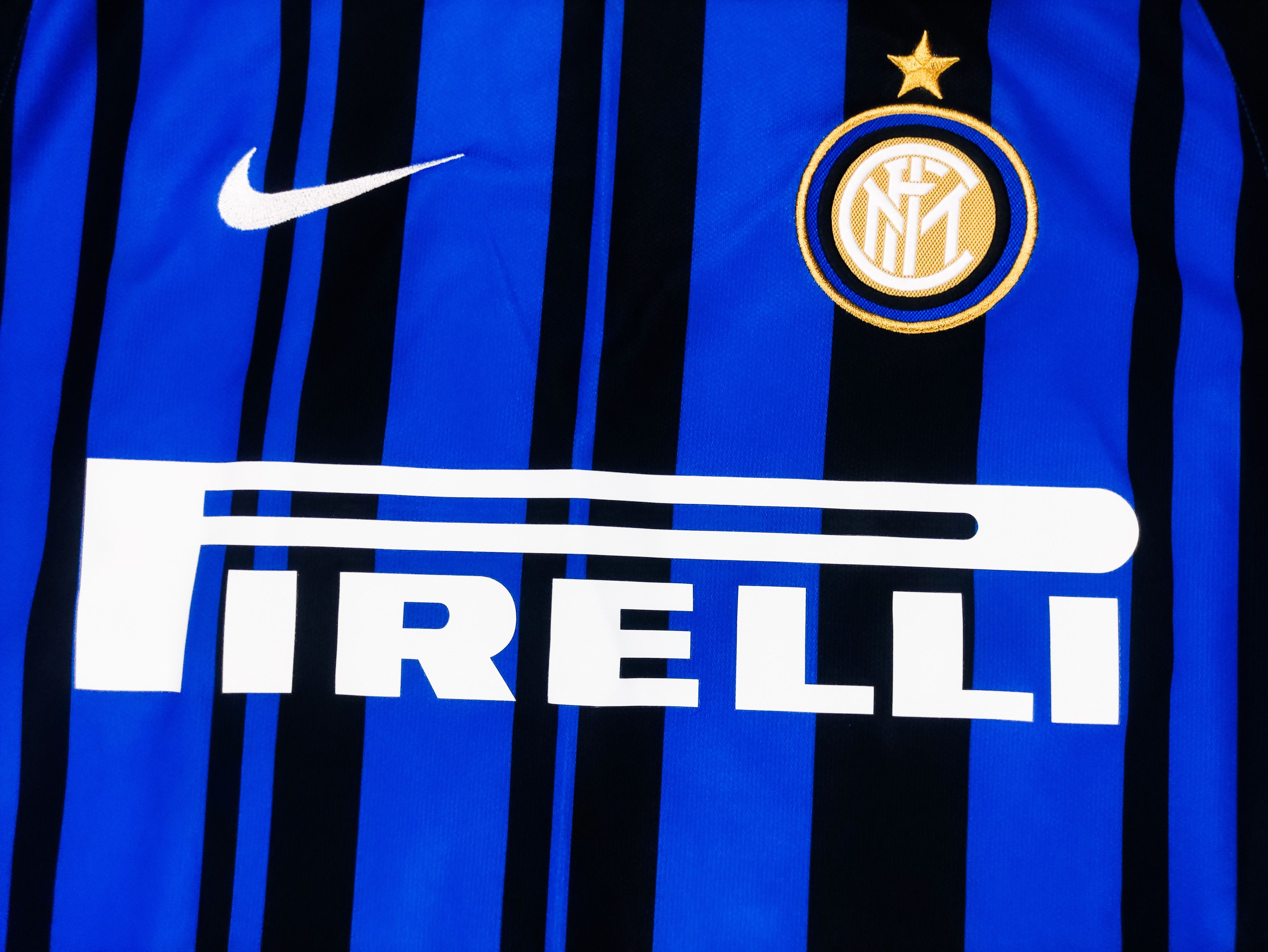 Nike Roberto #50 Inter Milan 2017 2018 Nike Home Shirt Size US M / EU 48-50 / 2 - 9 Thumbnail