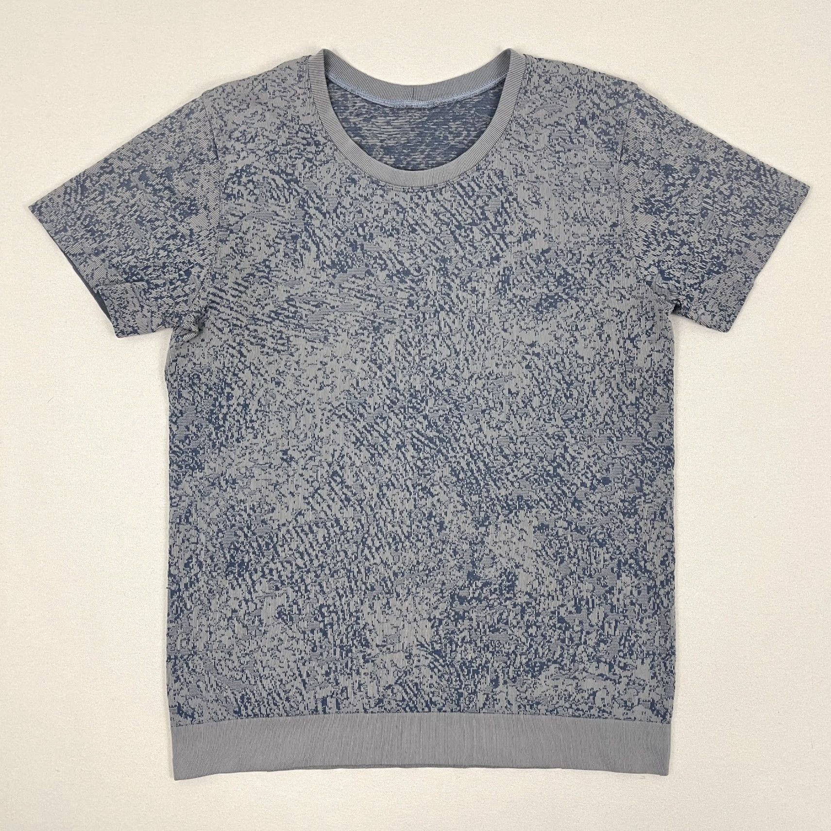 Lululemon Lululemon Swiftly Breathe Shirt Womens 8 Gray Floral Fauna Active Gym Running Yoga T-Shirt Short Sleeve Crew Neck Breathable Size M / US 6-8 / IT 42-44 - 3 Thumbnail