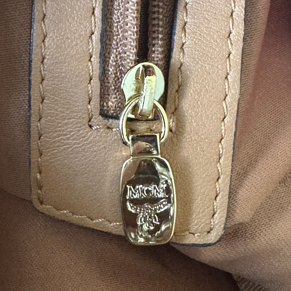 MCM MCM Rare Embossed Leather Boston Bag-Cognac (Mint, COA) Size ONE SIZE - 10 Thumbnail