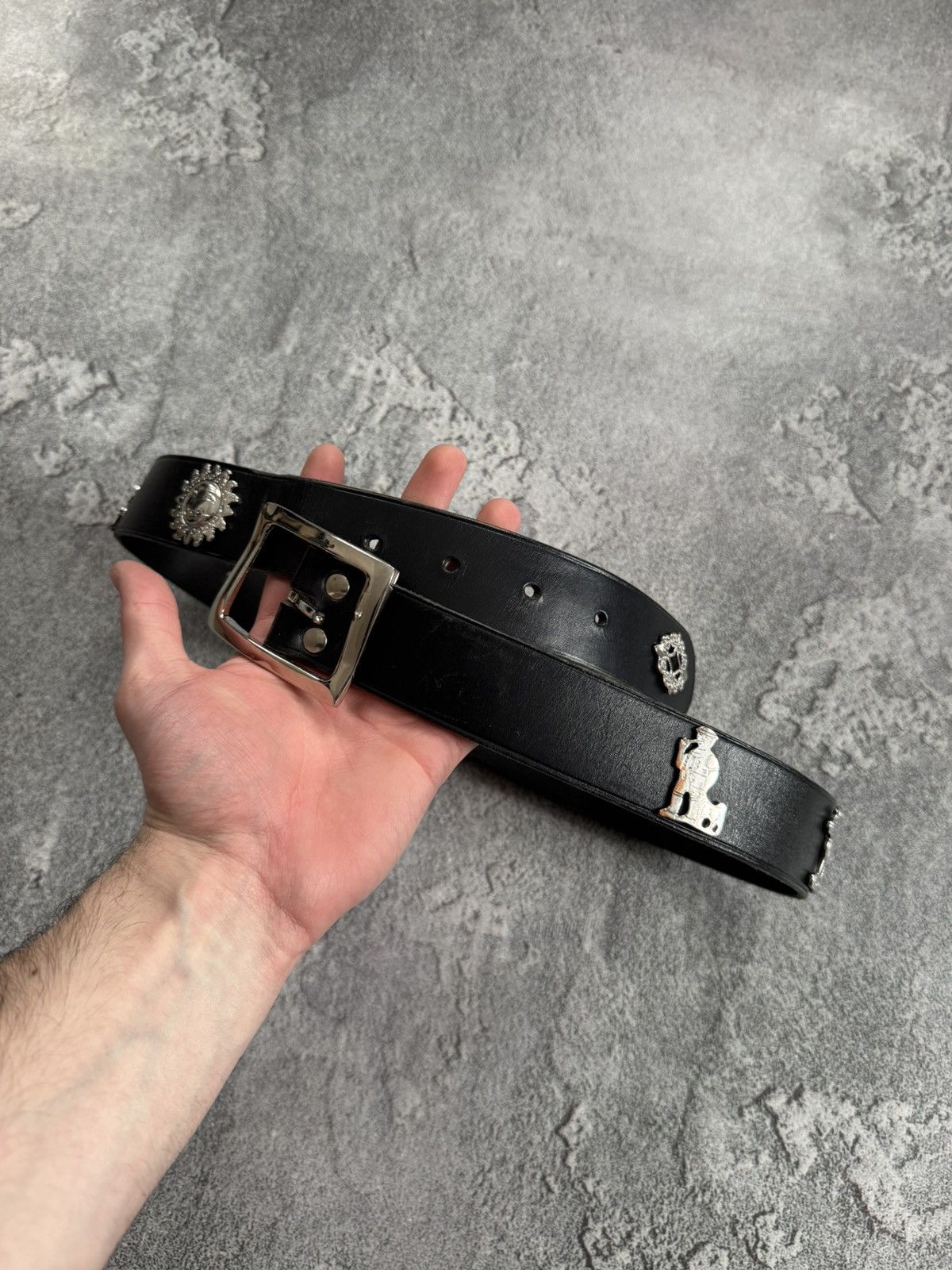 Etro 90s Retro vintage leather belt iconic cows 🐄 metal details Size ONE SIZE - 4 Thumbnail