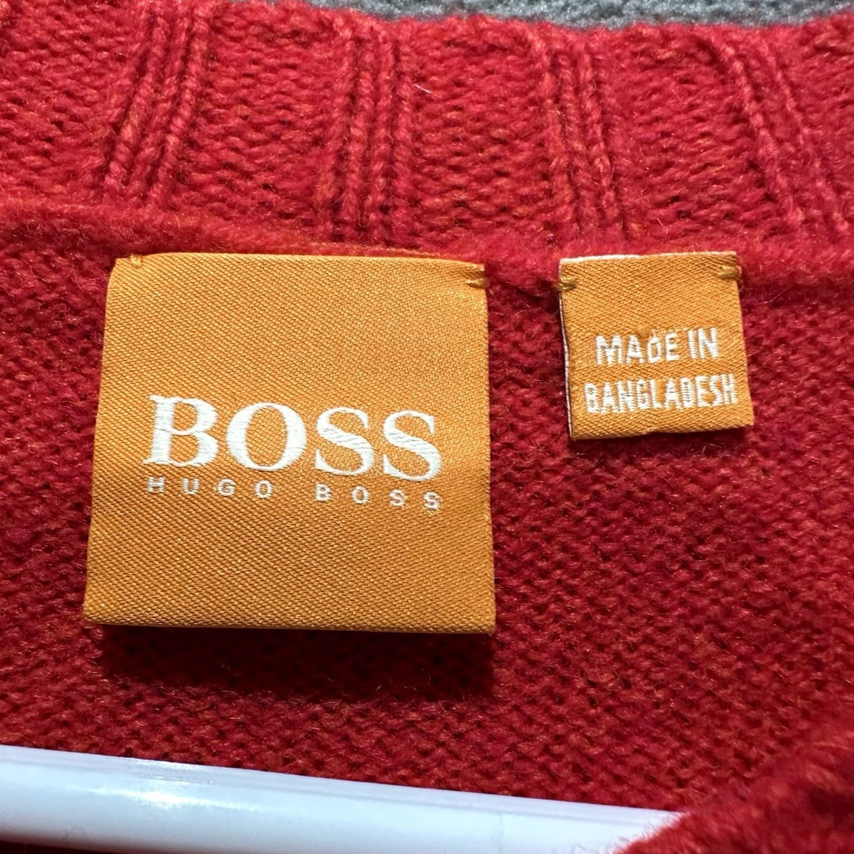 Hugo Boss HUGO BOSS Sweater Mens S Red Virgin Wool Crew Neck Knit Inside Out Seam Size US S / EU 44-46 / 1 - 4 Thumbnail