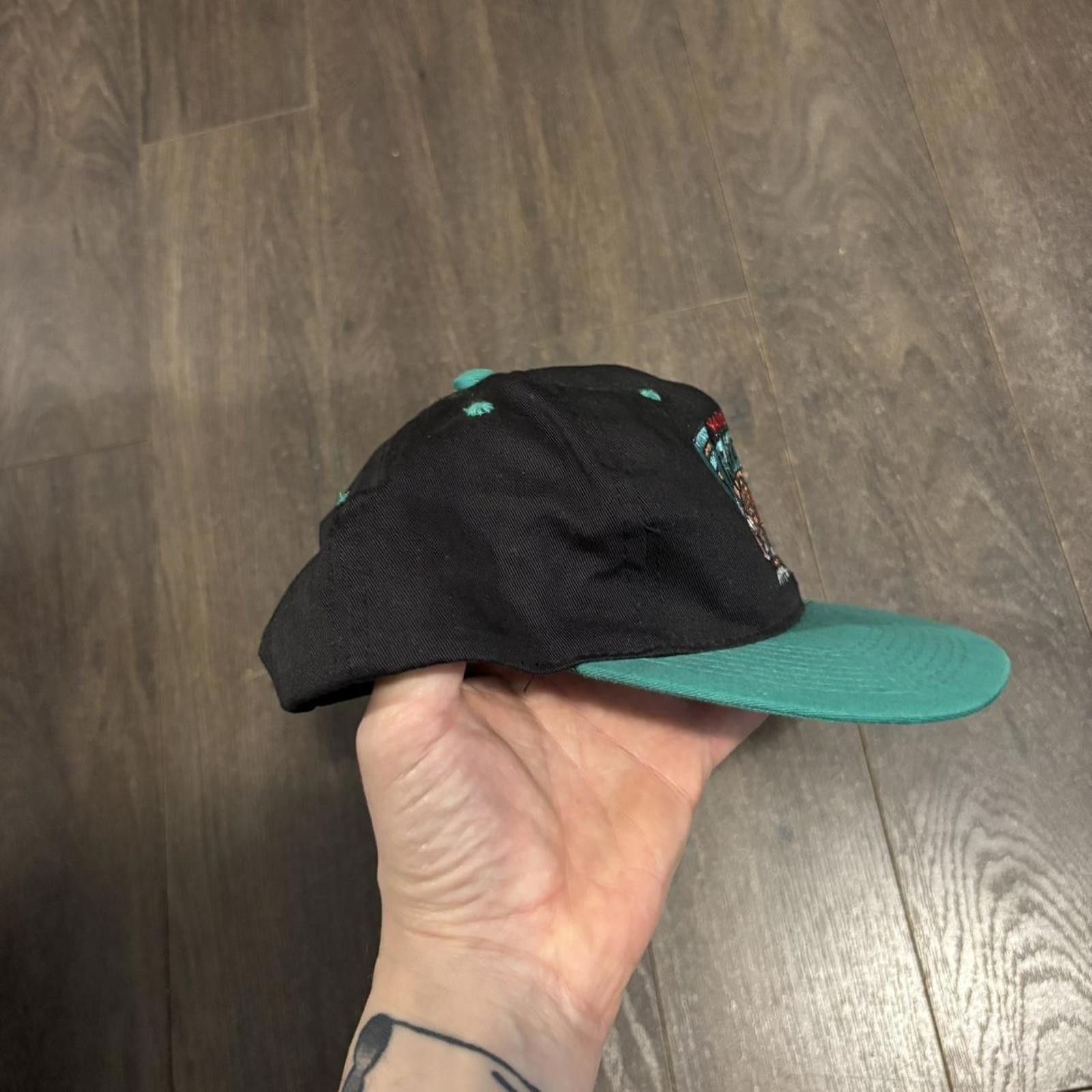 NBA Vintage Vancouver grizzlies kids snap back hat 1994 Size ONE SIZE - 5 Thumbnail