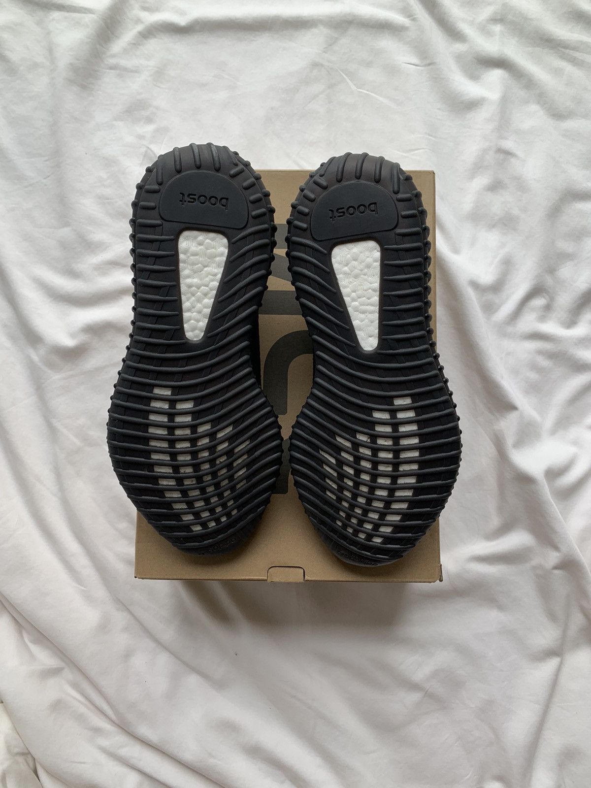 Adidas × Yeezy Adidas Yeezy Boost 350 V2 Bred - US9 Size US 9 / EU 42 - 6 Thumbnail