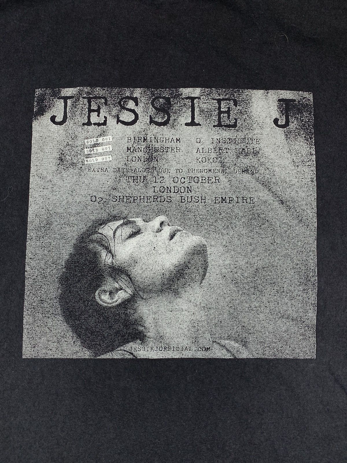 Band Tees Vintage Y2K Jessie J tour band tee biglogo streetwear size M Size US M / EU 48-50 / 2 - 8 Thumbnail