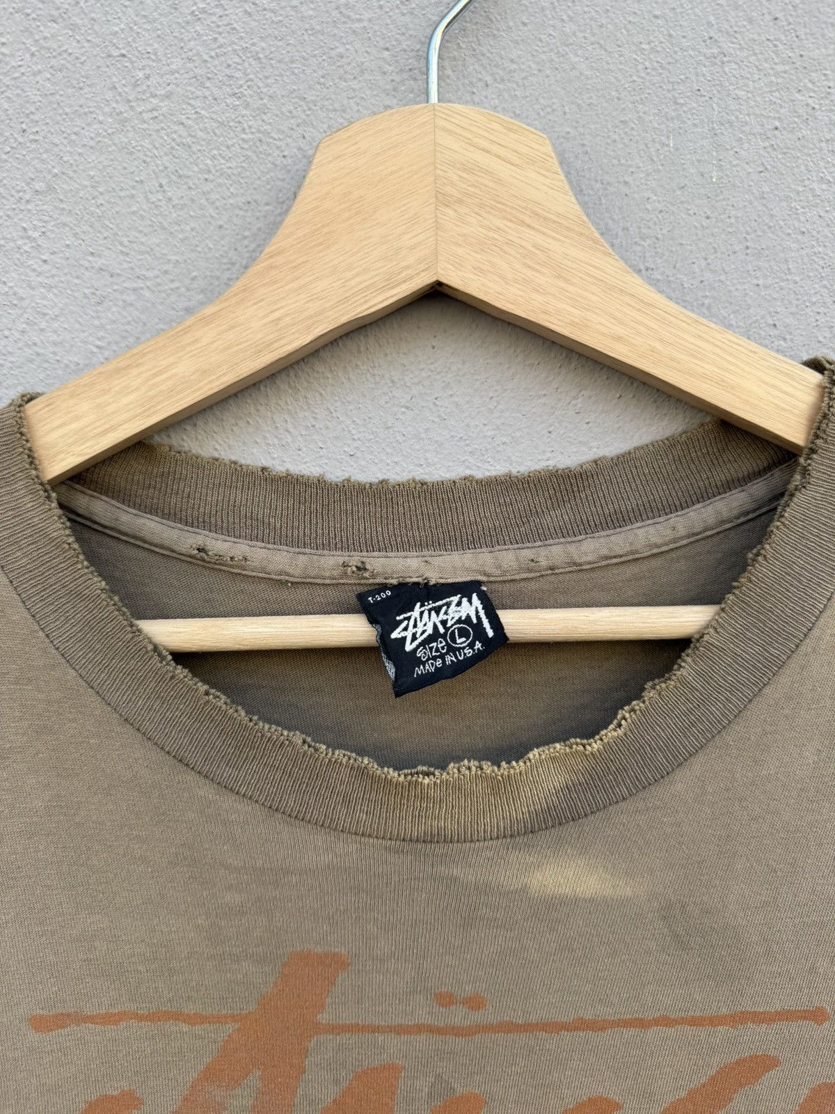 Stussy × Vintage Vintage RARE Distress 1980s Stüssy "Beach Roots" OG Logo Tee Size US L / EU 52-54 / 3 - 3 Thumbnail