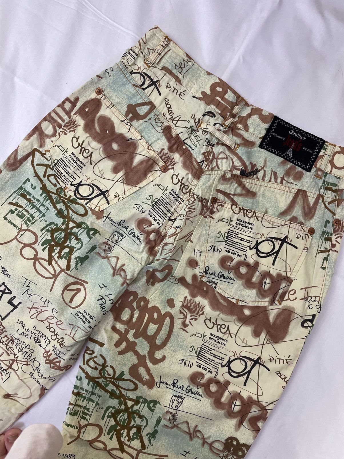 Jean Paul Gaultier SS1994 Jean Paul Gaultier Graffiti Print Pants Vintage Size 27" / US 4 / IT 40 - 9 Thumbnail