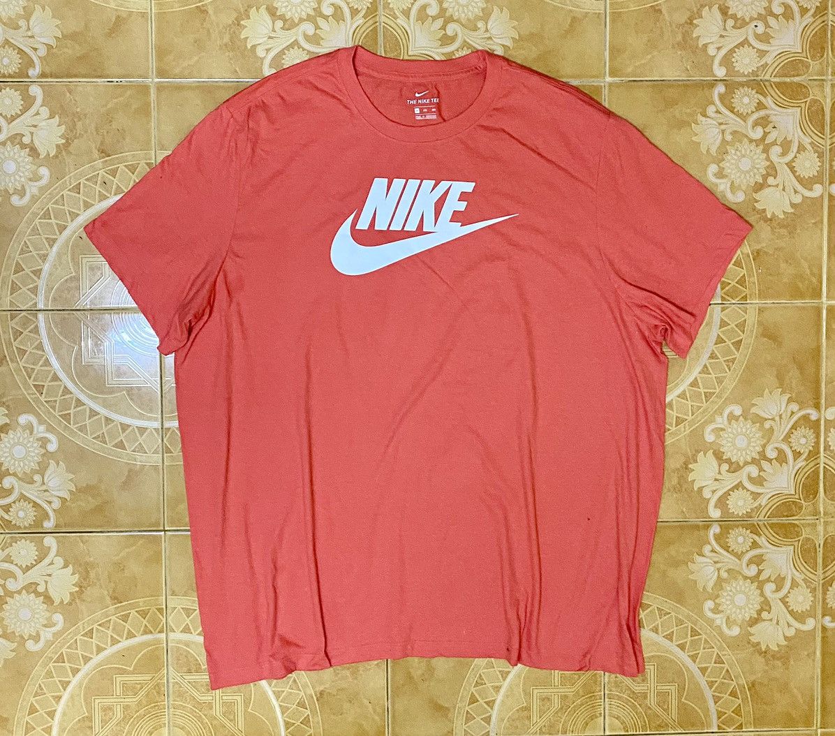 Nike The Nike Tee T-shirt Size US XXL / EU 58 / 5 - 1 Thumbnail