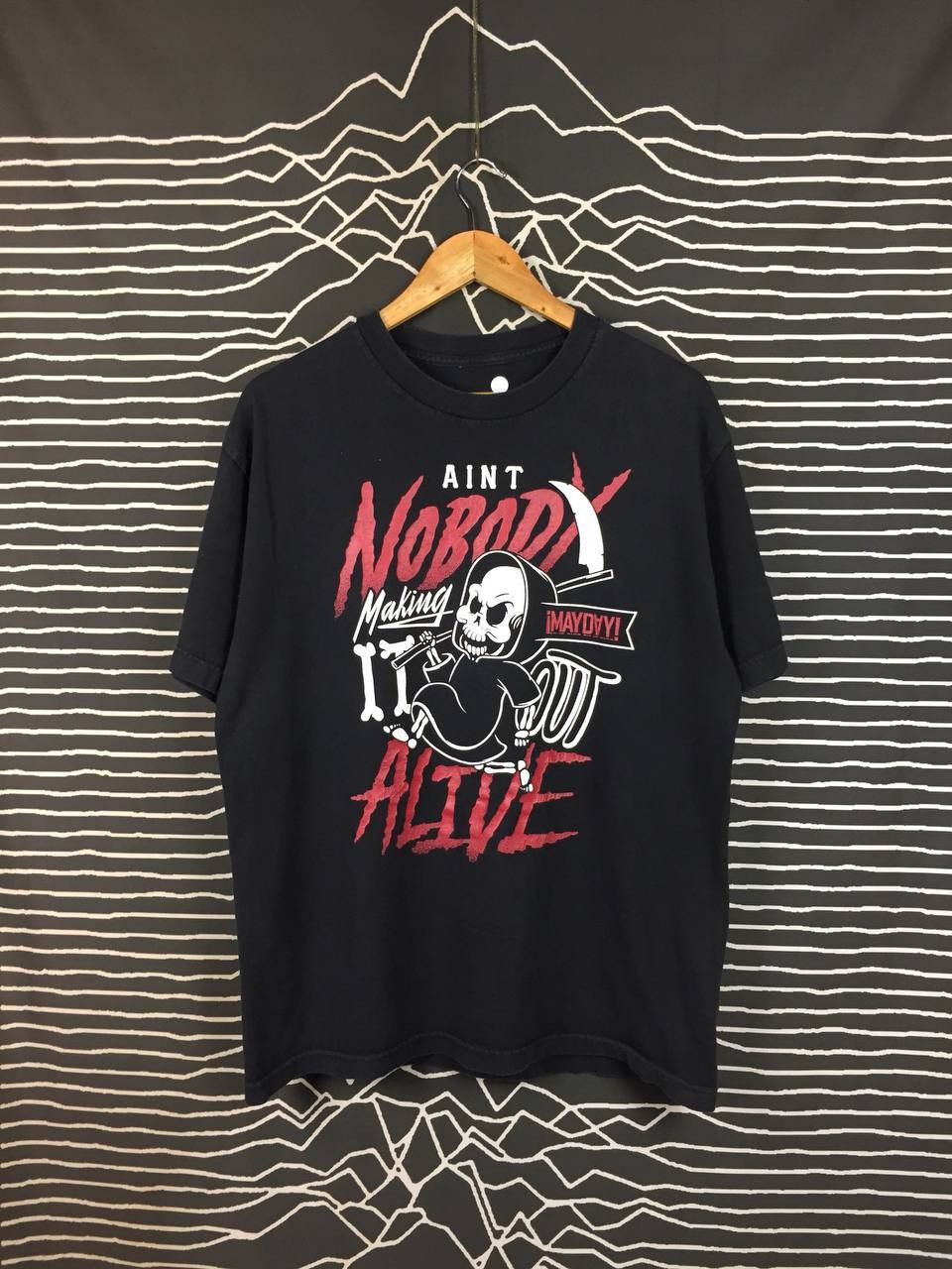 Rap Tees Strange Music ¡MAYDAY! Ain't Nobody Making It Out Alive Tee Size US L / EU 52-54 / 3 - 2 Thumbnail