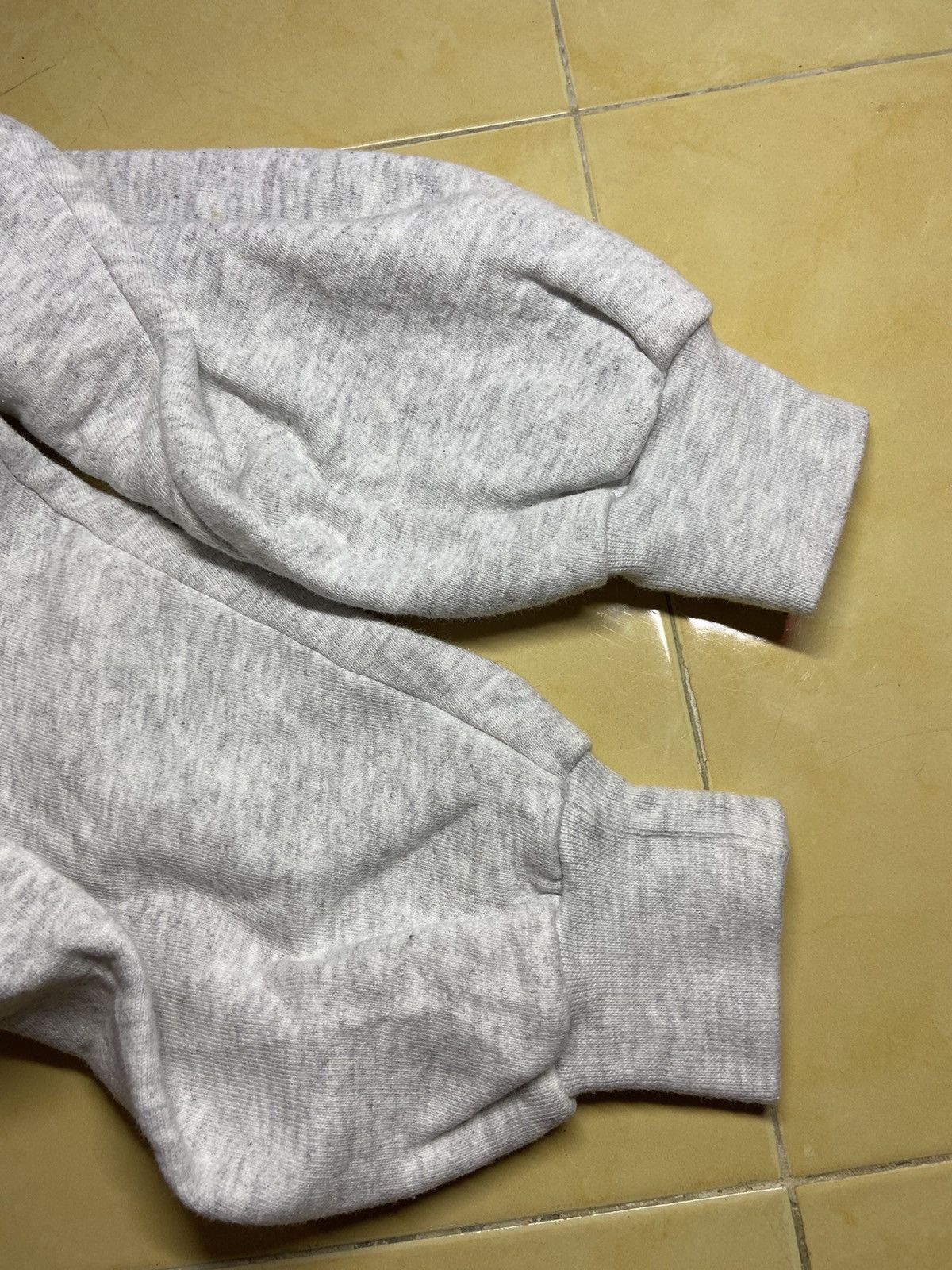 Disney × Mickey & Co. × Vintage MICKEY MOUSE VINTAGE BY GENUS CINCINNATI .CO SWEATSHIRT Size US M / EU 48-50 / 2 - 12 Thumbnail