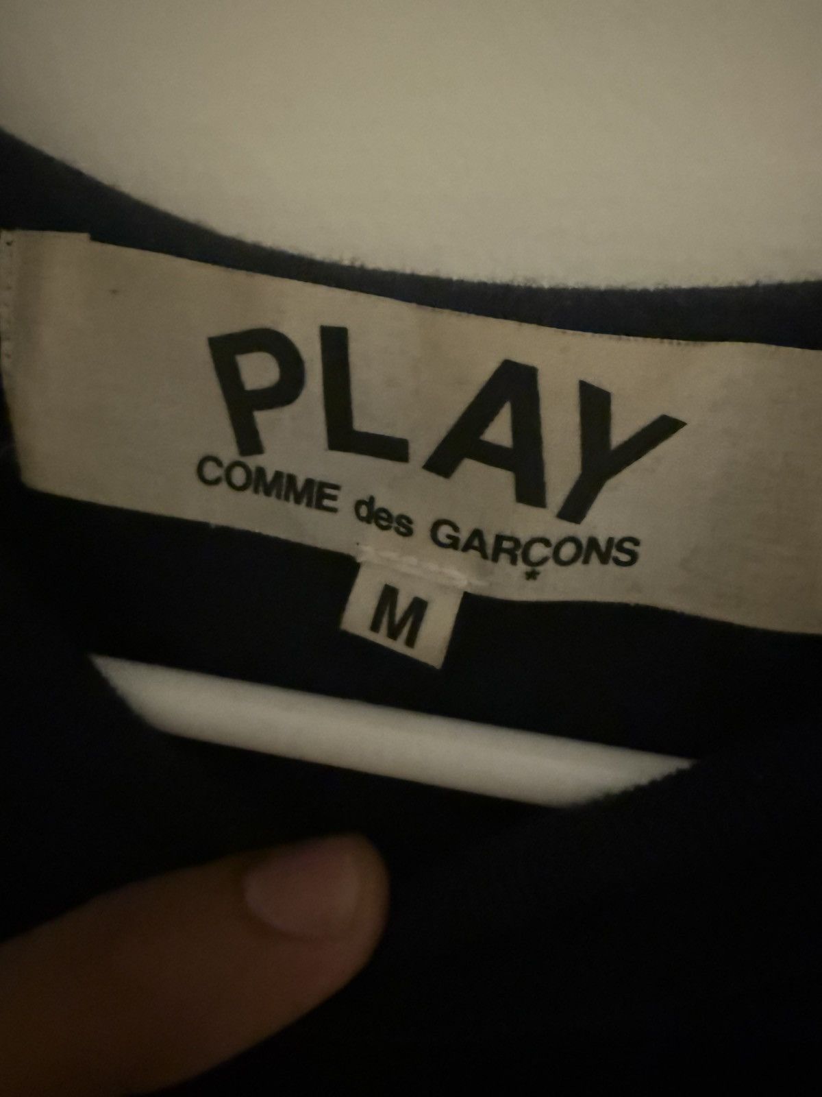 Comme des Garcons PLAY Comme des Garcons Play Navy Gold Heart T Size M Size US M / EU 48-50 / 2 - 2 Thumbnail