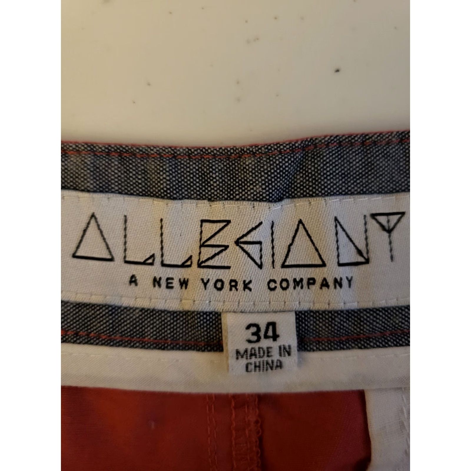 Vintage Allegiany NY Men's 34W x 10.5L Red Cotton Shorts Longer Length Chino Casual Regular Waist Pocket 34in Inseam 10.5in Mens Red Cotton Shorts Size US 34 / EU 50 - 7 Thumbnail