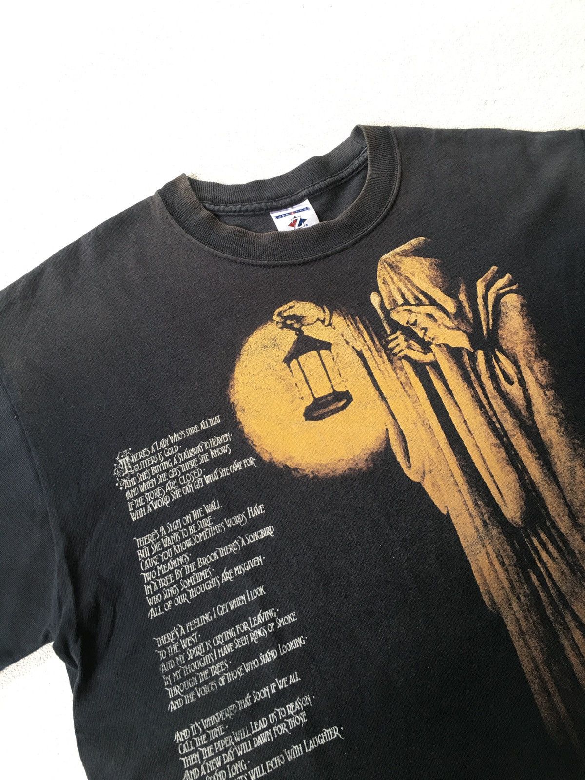 Band Tees Vintage 2000s Led Zeppelin Band Tshirt Size US M / EU 48-50 / 2 - 3 Thumbnail
