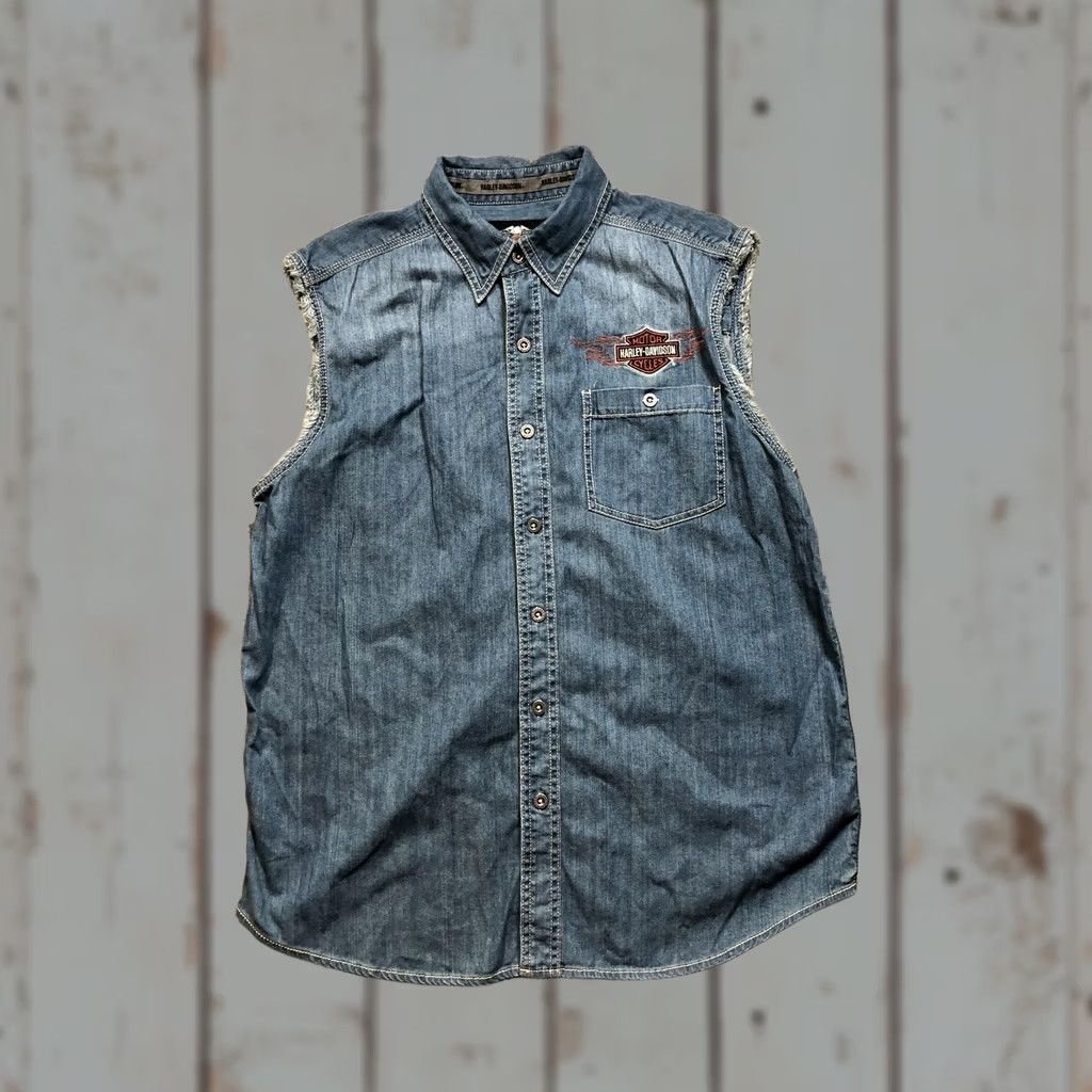 Harley Davidson Harley-Davidson Shirt Mens Large Denim Sleeveless Button-Up Bar & Shield Flames Embroidered Back Yoke Size US L / EU 52-54 / 3 - 1 Thumbnail