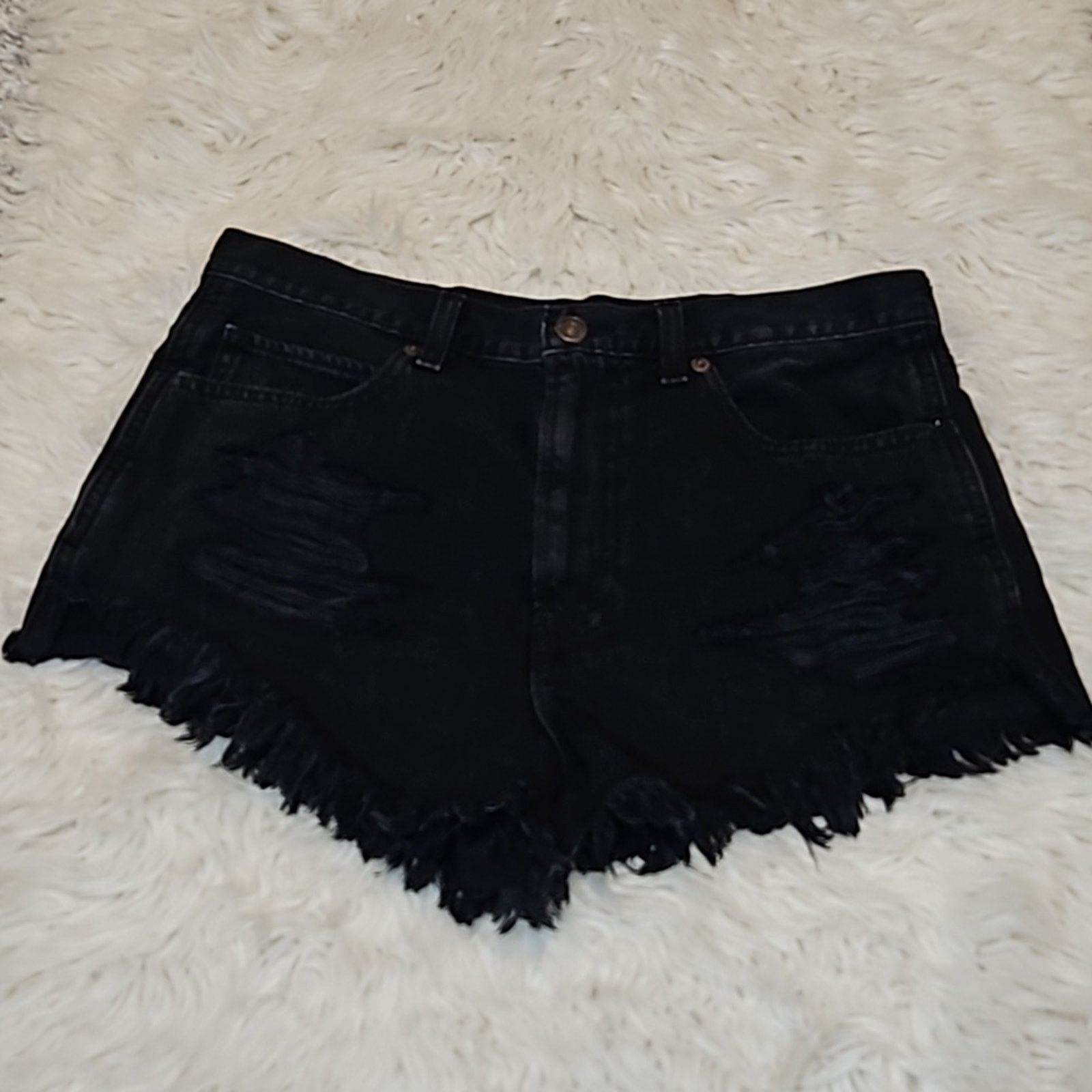 Abercrombie & Fitch Abercrombie & Fitch Black High Rise Cut off Jean shorts Size 28" / US 6 / IT 42 - 1 Thumbnail