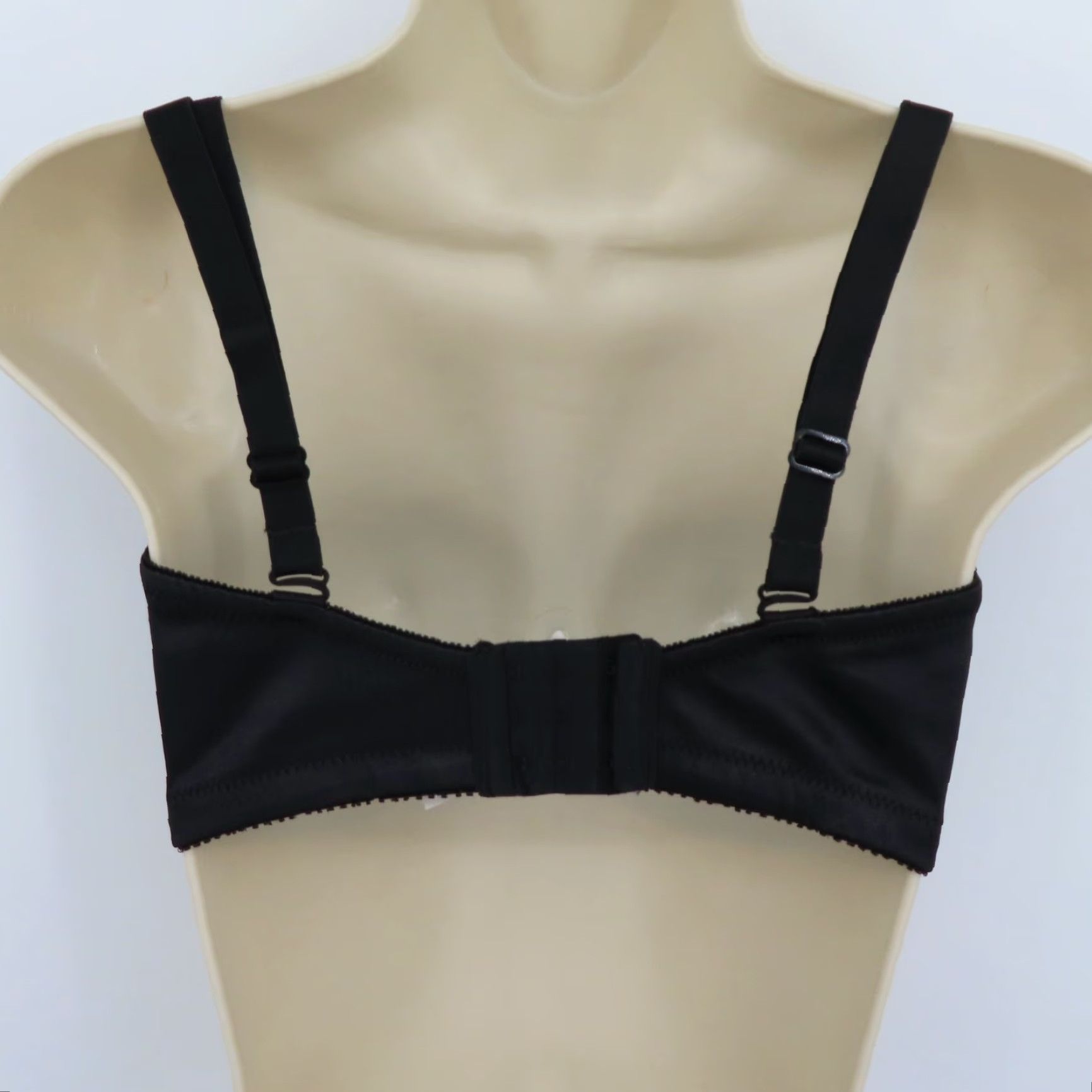 Vintage VTG Bali 36D Black Satin Strapless Bra Underwire Padded Removable Straps Balconette 3370 Womens BKin Size ONE SIZE - 6 Thumbnail