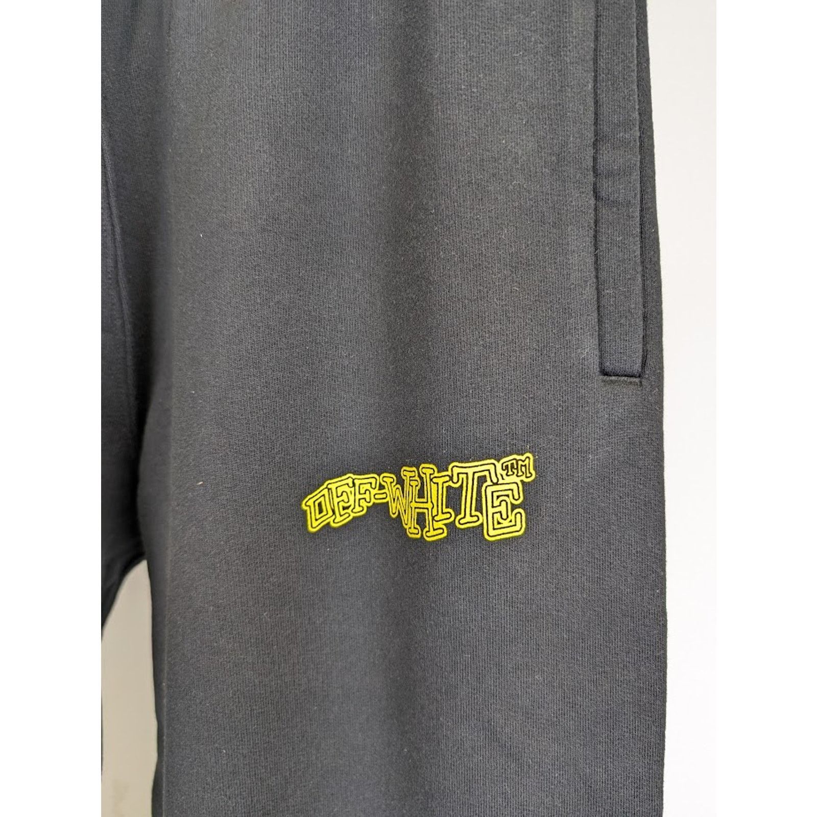Off-White o1rshd1 Crystal Wiz Slim Sweatpant & Jogger in Black/Yellow Size US 36 / EU 52 - 9 Thumbnail
