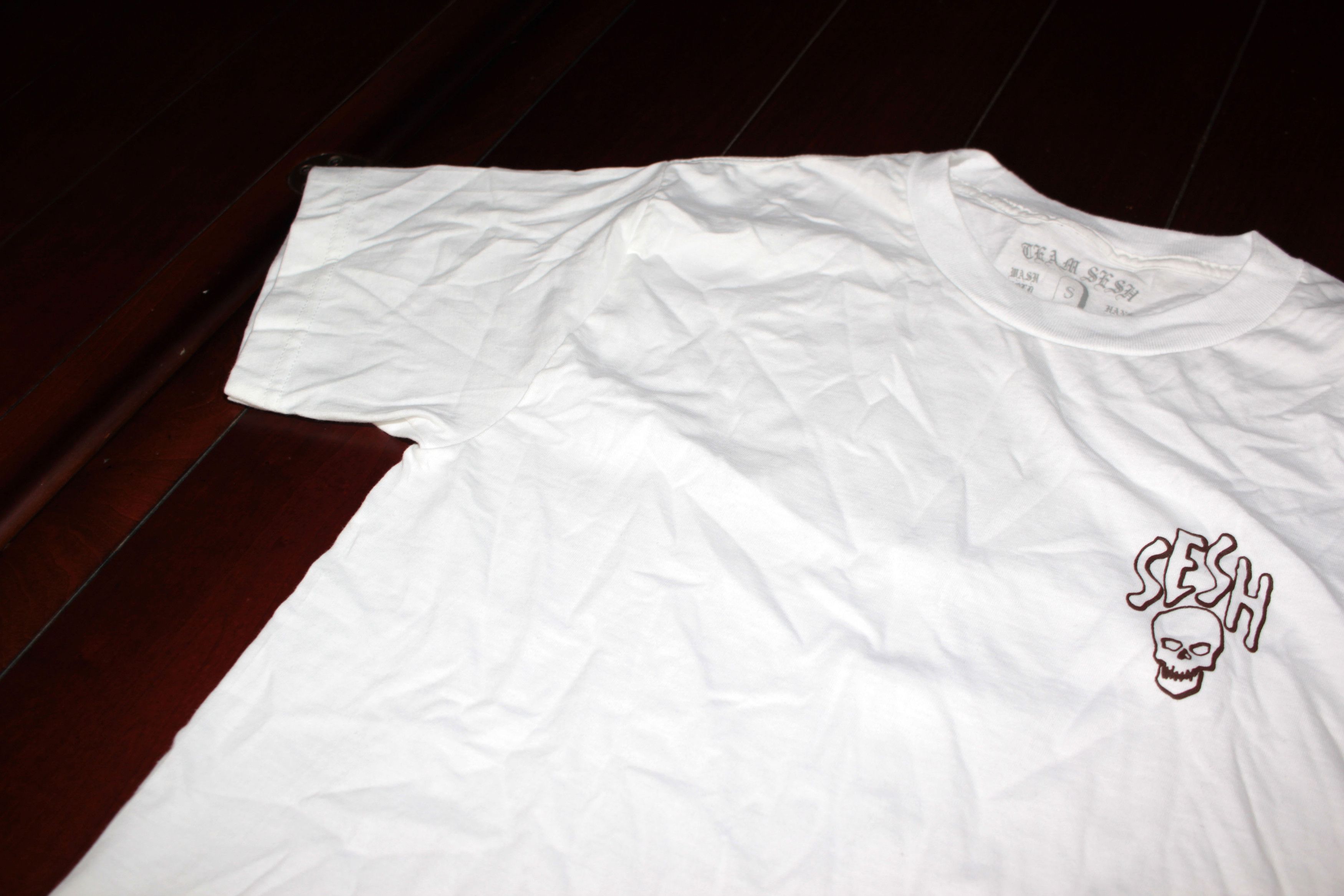 Bones × TeamSESH TeamSESH 'SESH Skull' T-Shirt Size US S / EU 44-46 / 1 - 4 Thumbnail