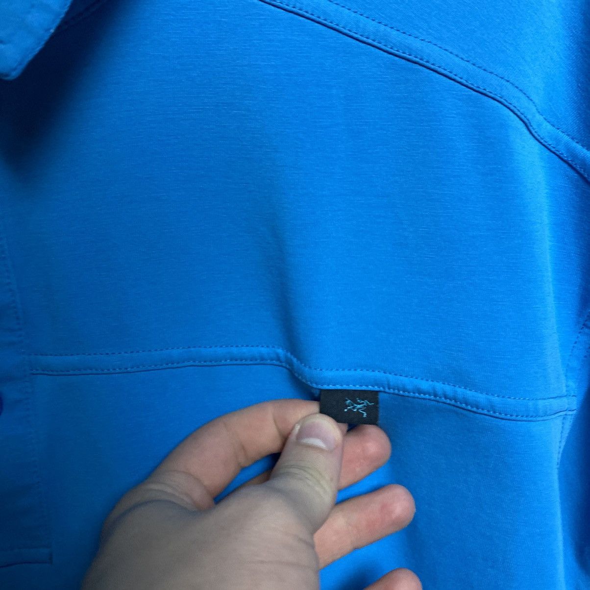Arc'teryx Luxury Arcteryx Small logo outdoor y2k streetwear polo Size US XL / EU 56 / 4 - 3 Thumbnail