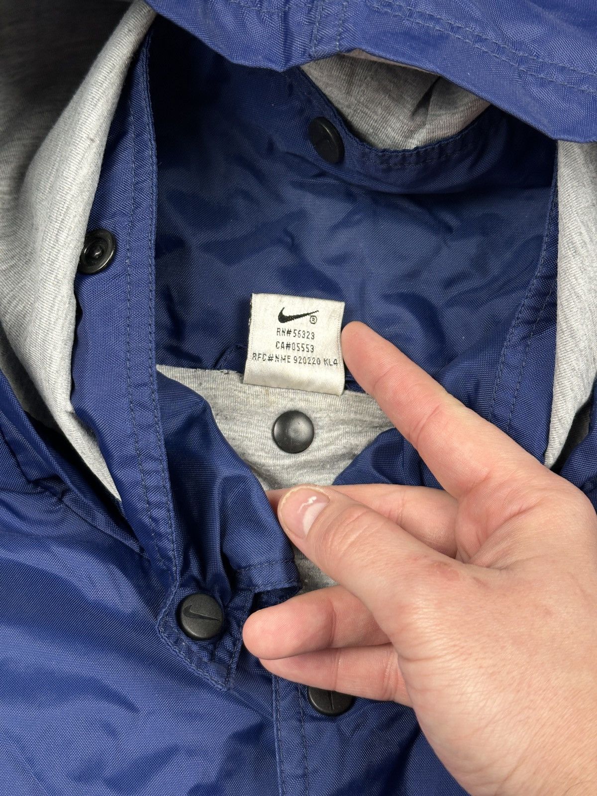 Nike Vintage Nike Swoosh Oversized Hooded Windbreaker Rain Jacket Size US XXL / EU 58 / 5 - 12 Thumbnail