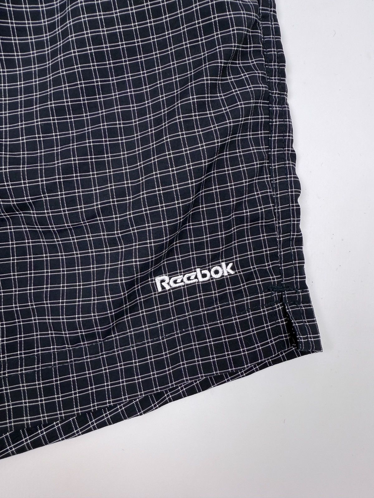 Reebok 2000s Vintage Reebok Essentials Black Checkered Nylon Shorts Size US 34 / EU 50 - 2 Thumbnail