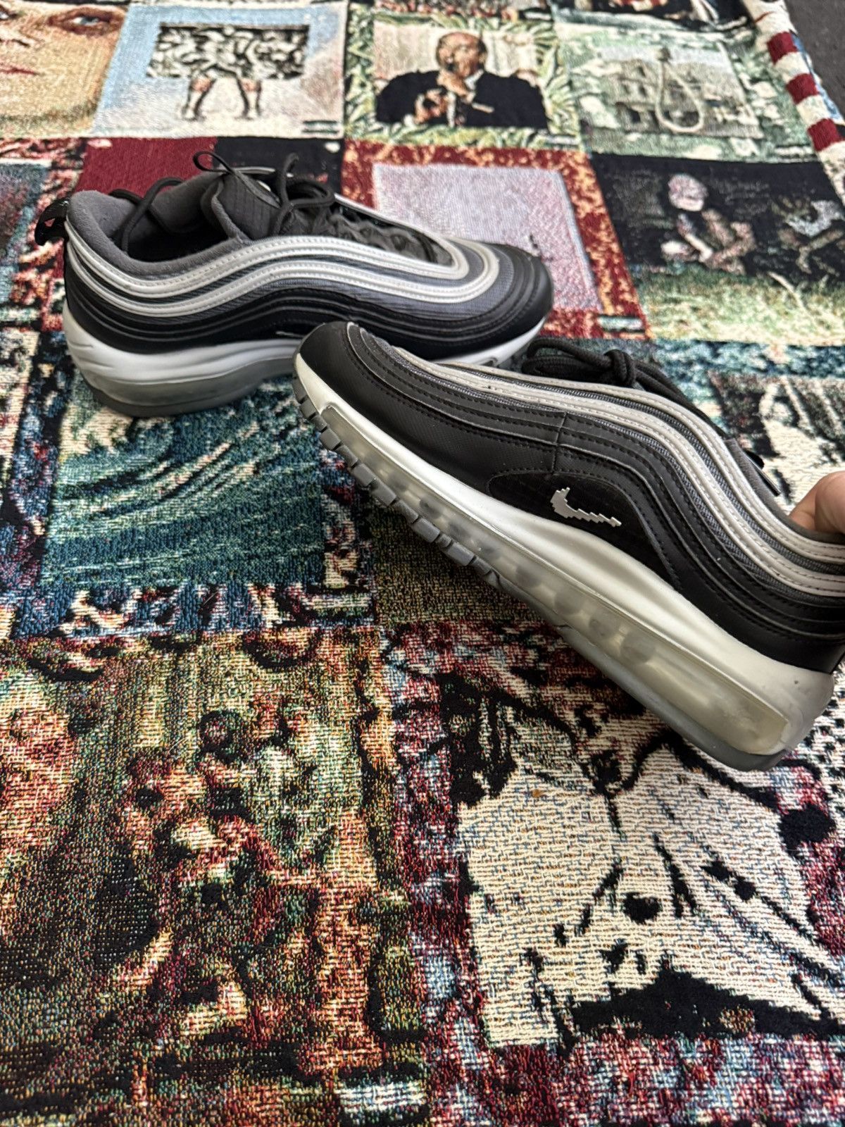 Nike Nike Air Max 97 Y2K GS 'Metallic Silver' Size US 6 / EU 39 - 2 Thumbnail
