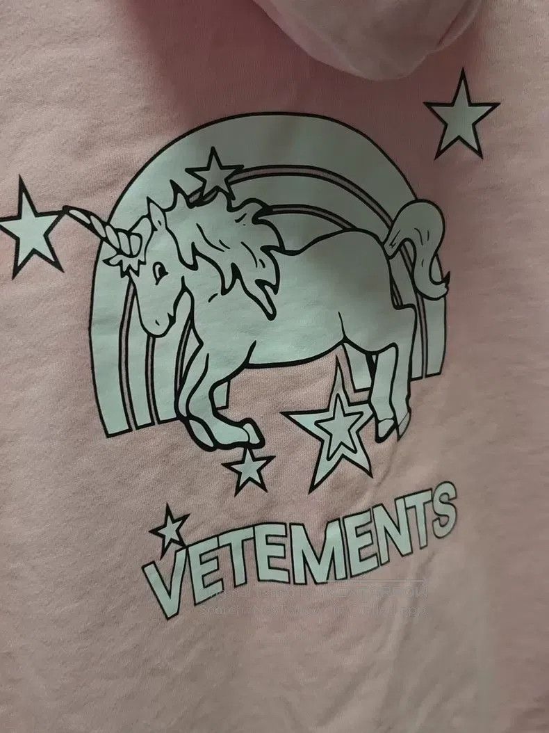 Vetements VETEMENTS Pink unicorn hooded sweatshirt Size US S / EU 44-46 / 1 - 5 Thumbnail
