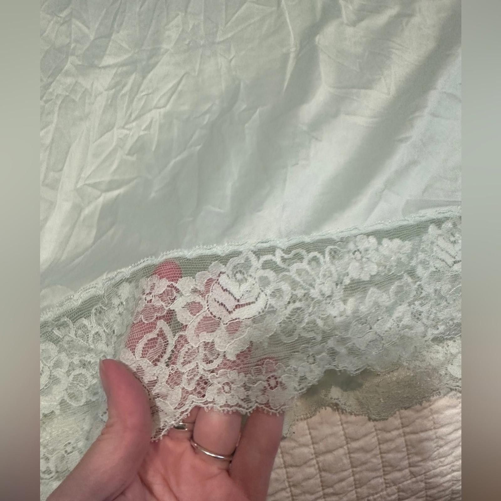 Other Vanity Fair 38 Large Slip Dress Nightgown 80's Vintage Lace Size ONE SIZE - 4 Thumbnail
