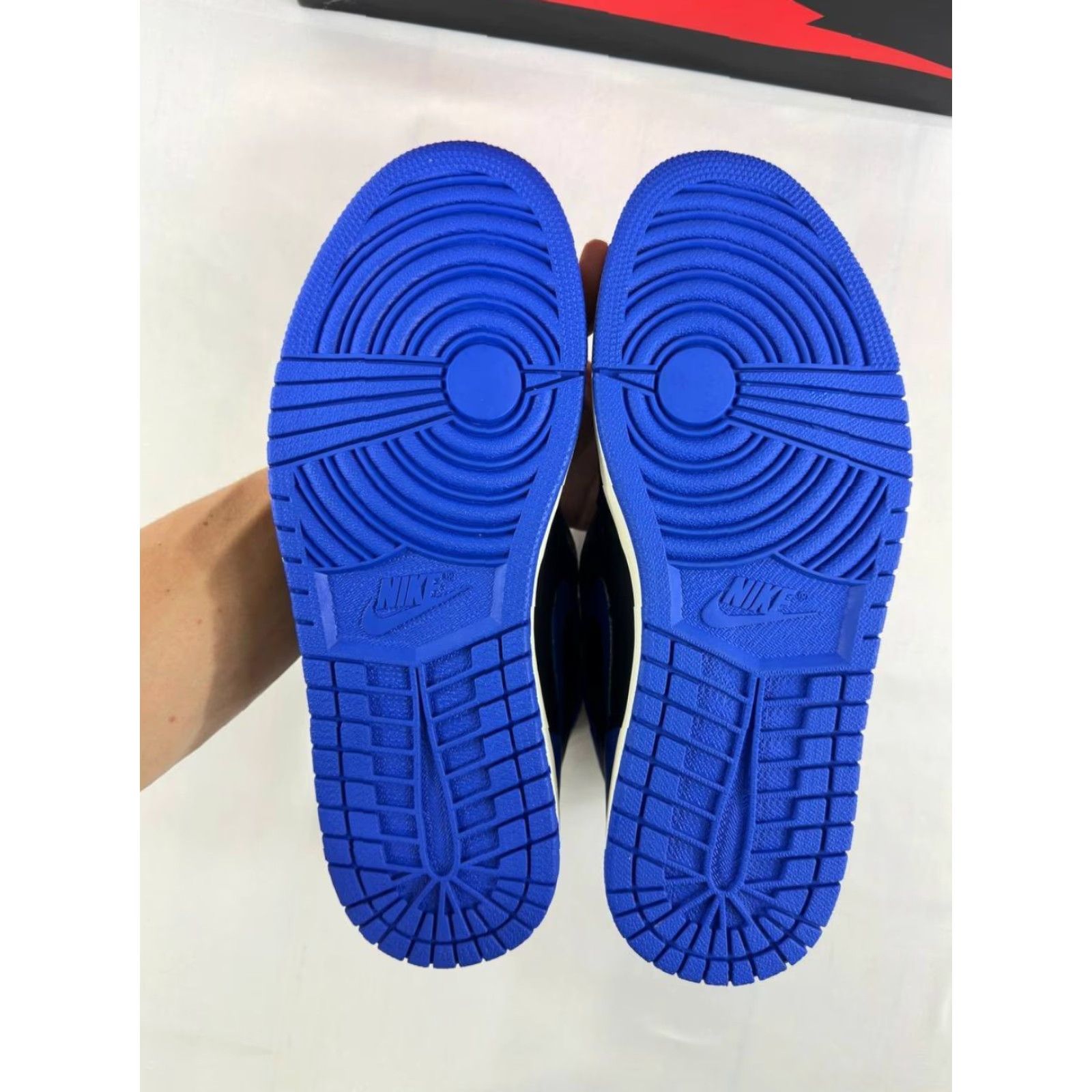 Jordan Brand Nike Air Jordan 1 Retro High Hyper Royal 555088-401 Sneakers Men Size 10 Blue Leather Custom Size US 10 / EU 43 - 7 Thumbnail