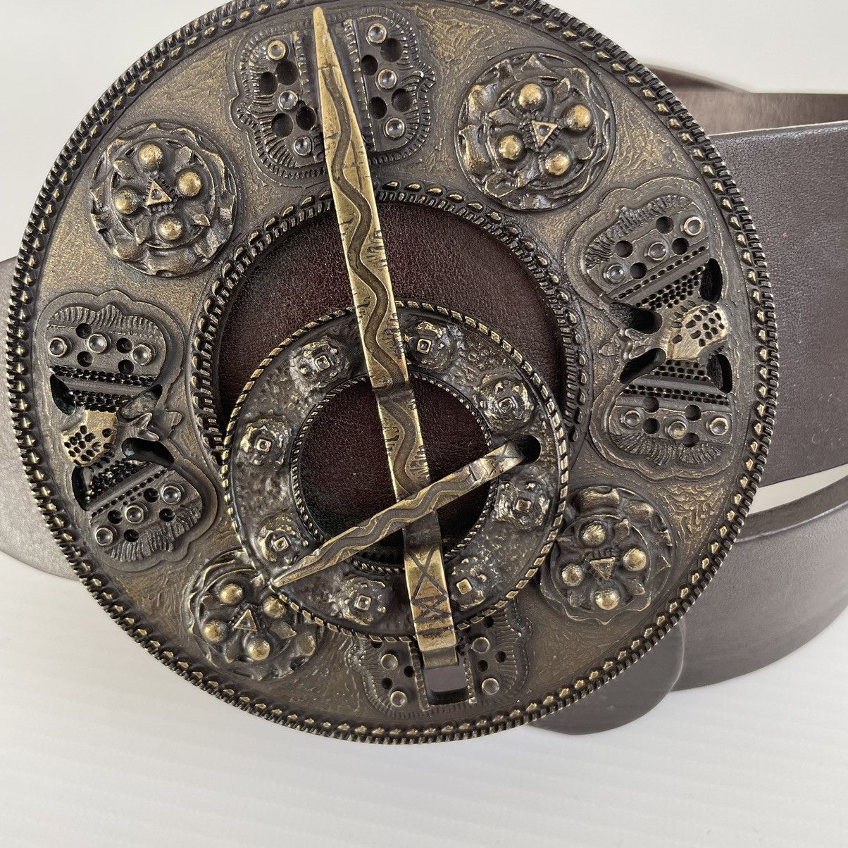 Dries Van Noten Early 2000s ‘Dagger Western’ Buckle Belt Size 32 - 5 Thumbnail