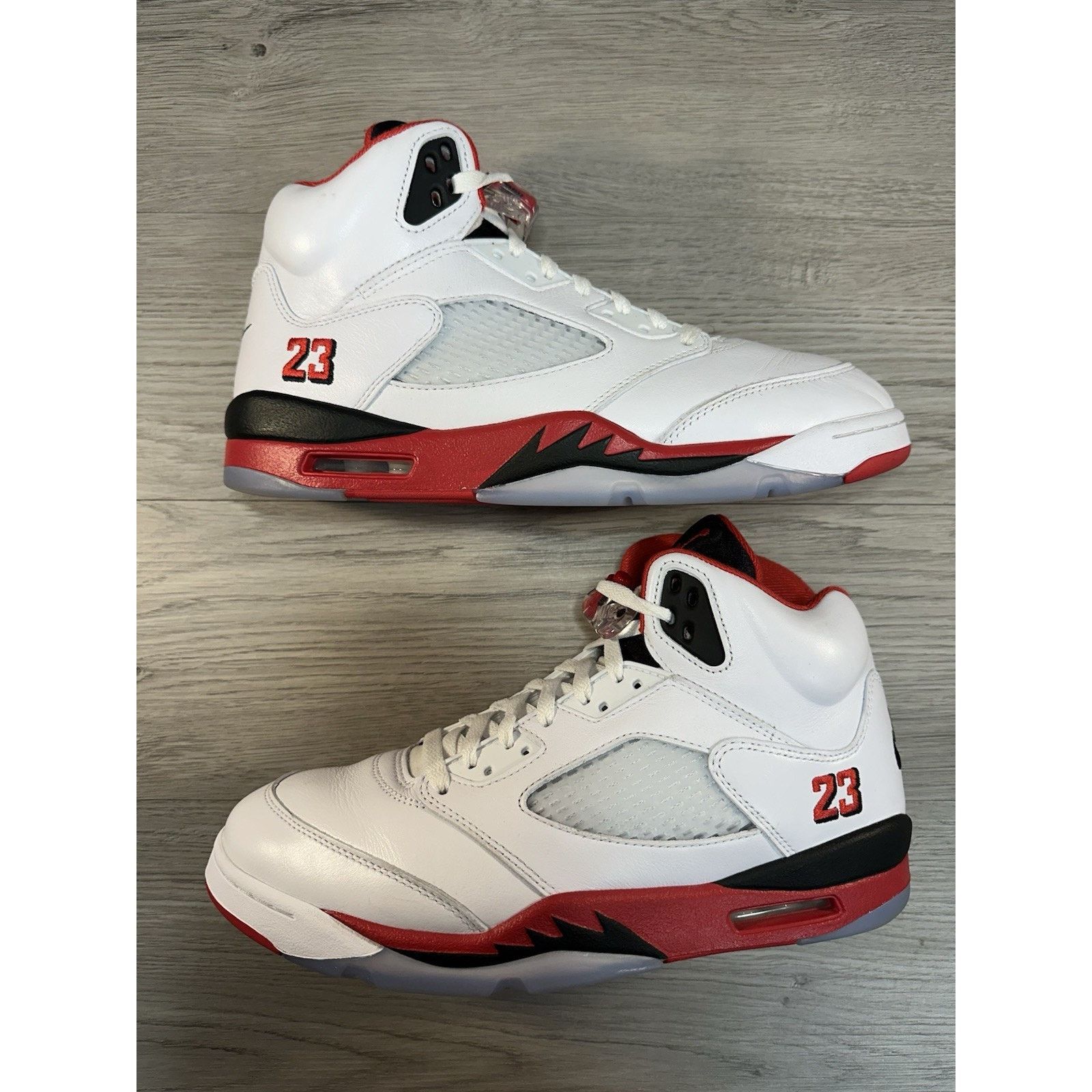 Jordan Brand Air Jordan 5 Retro Fire Red 2025 - Size 11 Size US 11 / EU 44 - 2 Thumbnail