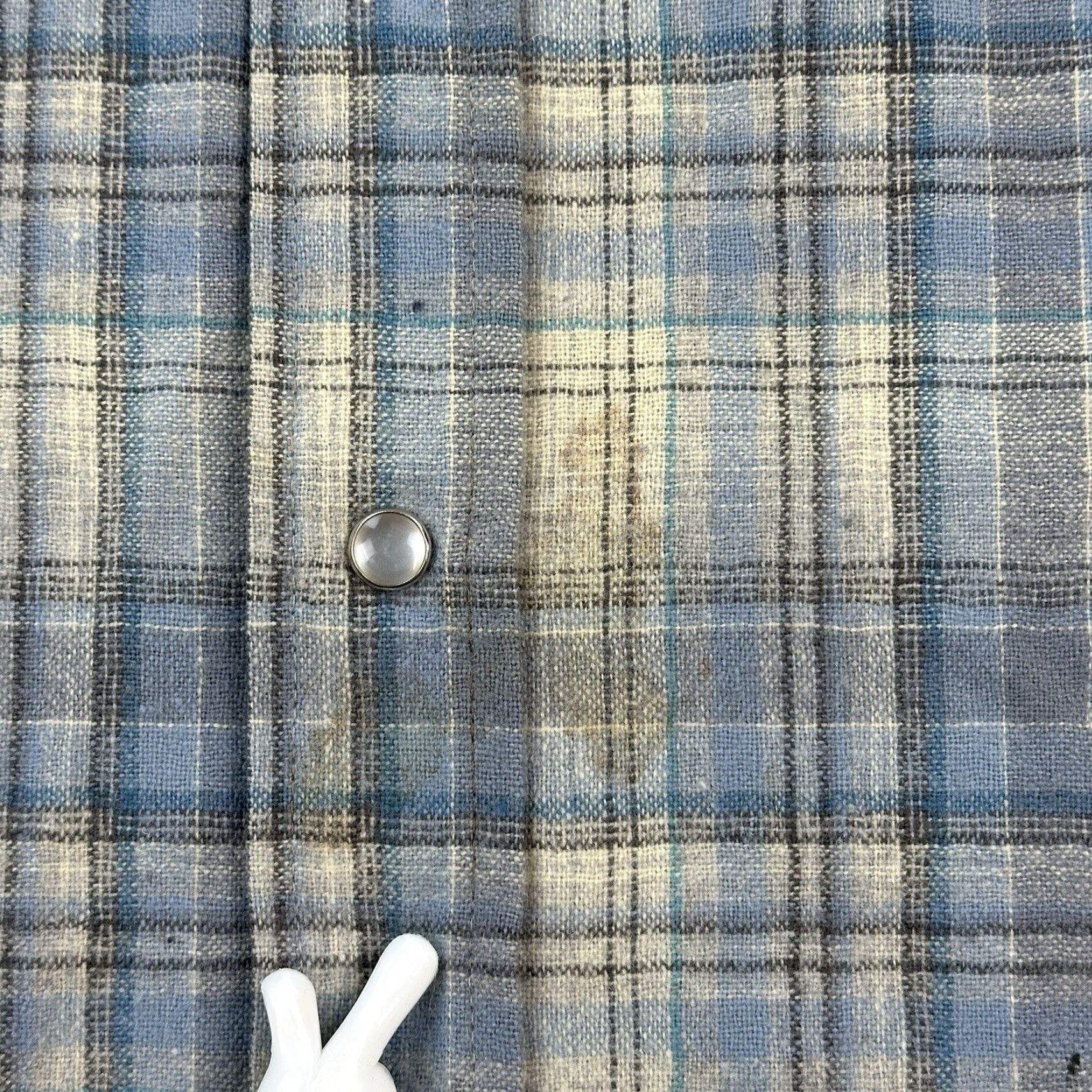 Pendleton VINTAGE Pendleton Shirt Mens M Wool Pearl Snap Western Wear USA Shirt Mens M Blue Plaid 70s Classic Cowboy Western Mens Size US M / EU 48-50 / 2 - 6 Thumbnail