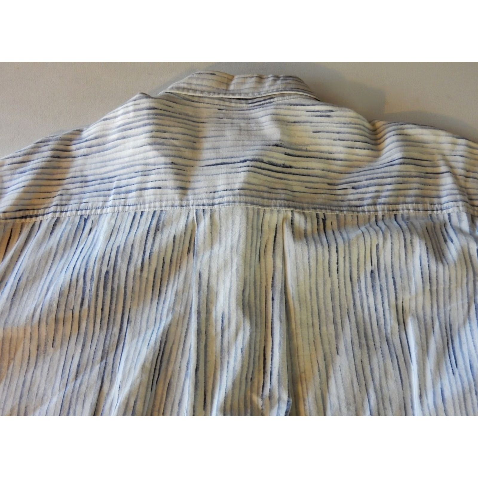 Calvin Klein VINTAGE Calvin Klein Men's Button-Up Shirt L Blue Striped Cotton Modern/Classic Fit Size US L / EU 52-54 / 3 - 4 Thumbnail