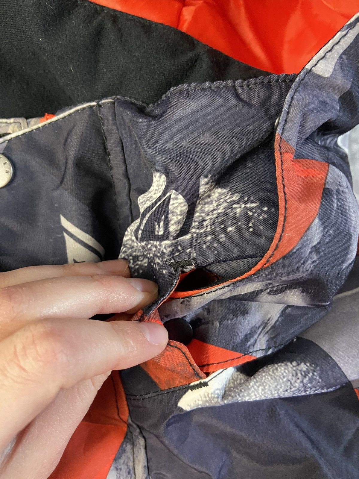 Quiksilver Quiksilver Ski/Snowboard Jacket with Geometric print Size US XS / EU 42 / 0 - 7 Thumbnail